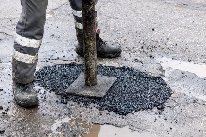 Commercial Asphalt Repair Vs. Full Replacement: What To Know