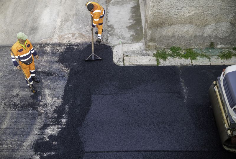 Signs Your Commercial Asphalt Needs Repair Or Patching